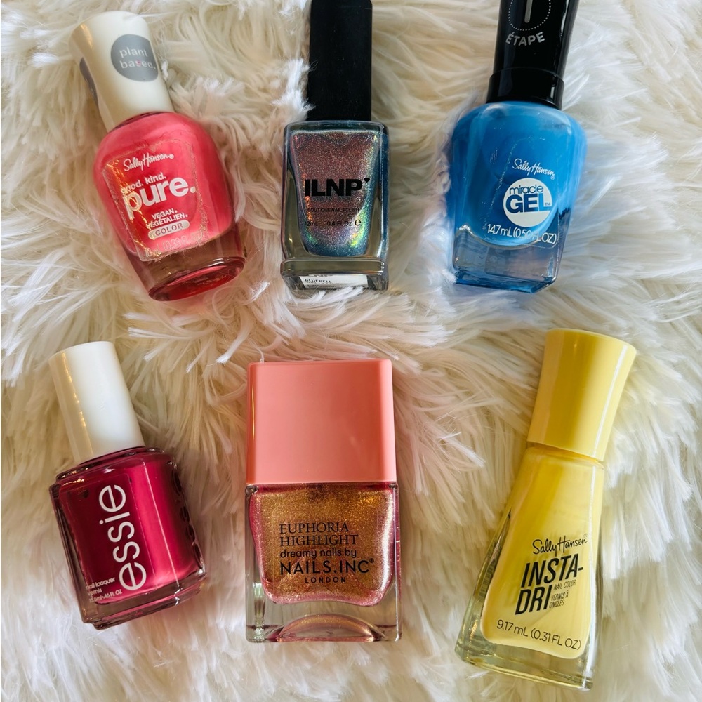 ❣️SOLD❣️ Deal On 6-Pack NAIL POLISH